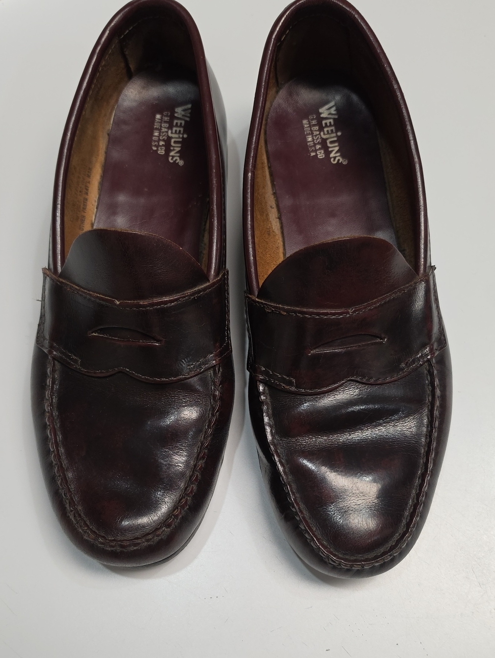 G.H. Bass Weejuns Men's Heritage Model Penny Loafers in Burgundy - Size 10